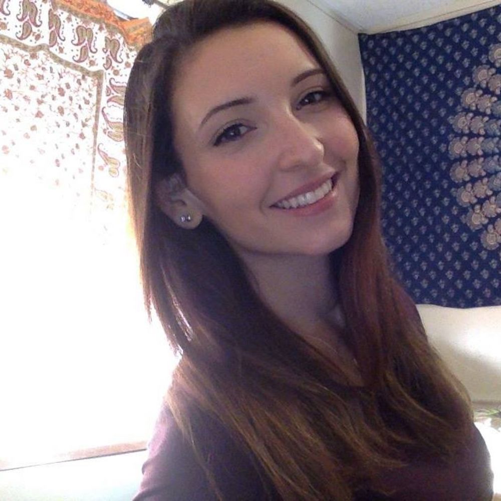 Meet your Posher, Lauren